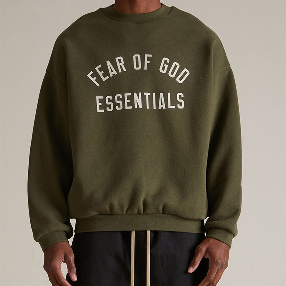 FEAR OF GOD Essentials Heavy Fleece Crewneck Military FEAR OF GOD ESSENTIALS FEAR OF GOD ESSENTIALS - originalfook singapore