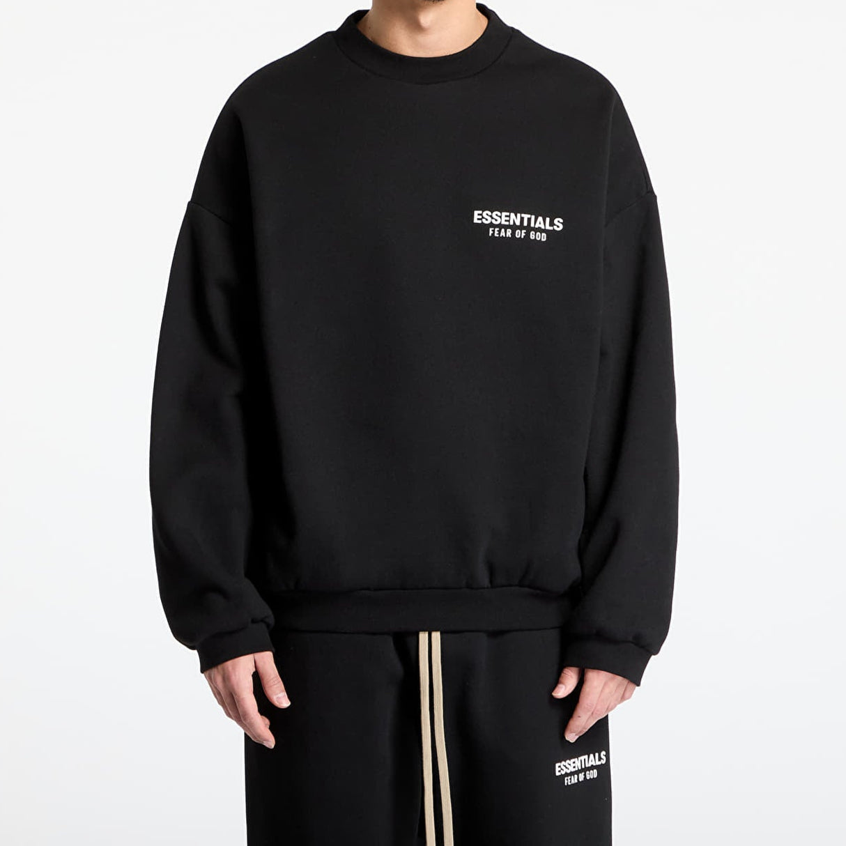 FEAR OF GOD Essentials Signature Logo Crewneck Black FEAR OF GOD ESSENTIALS FEAR OF GOD ESSENTIALS - originalfook singapore