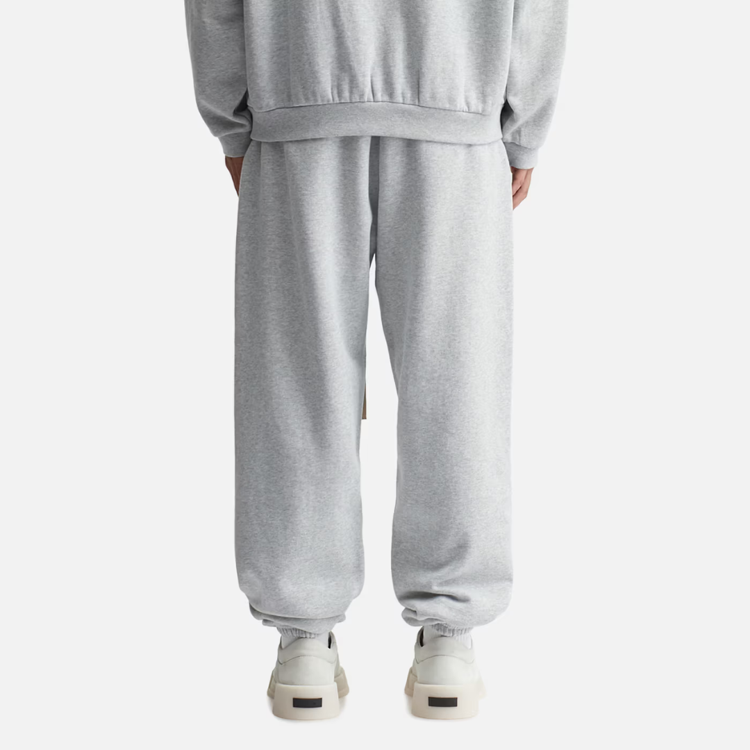 FEAR OF GOD Essentials Signature Logo Sweatpants Light Heather FEAR OF GOD ESSENTIALS FEAR OF GOD ESSENTIALS - originalfook singapore