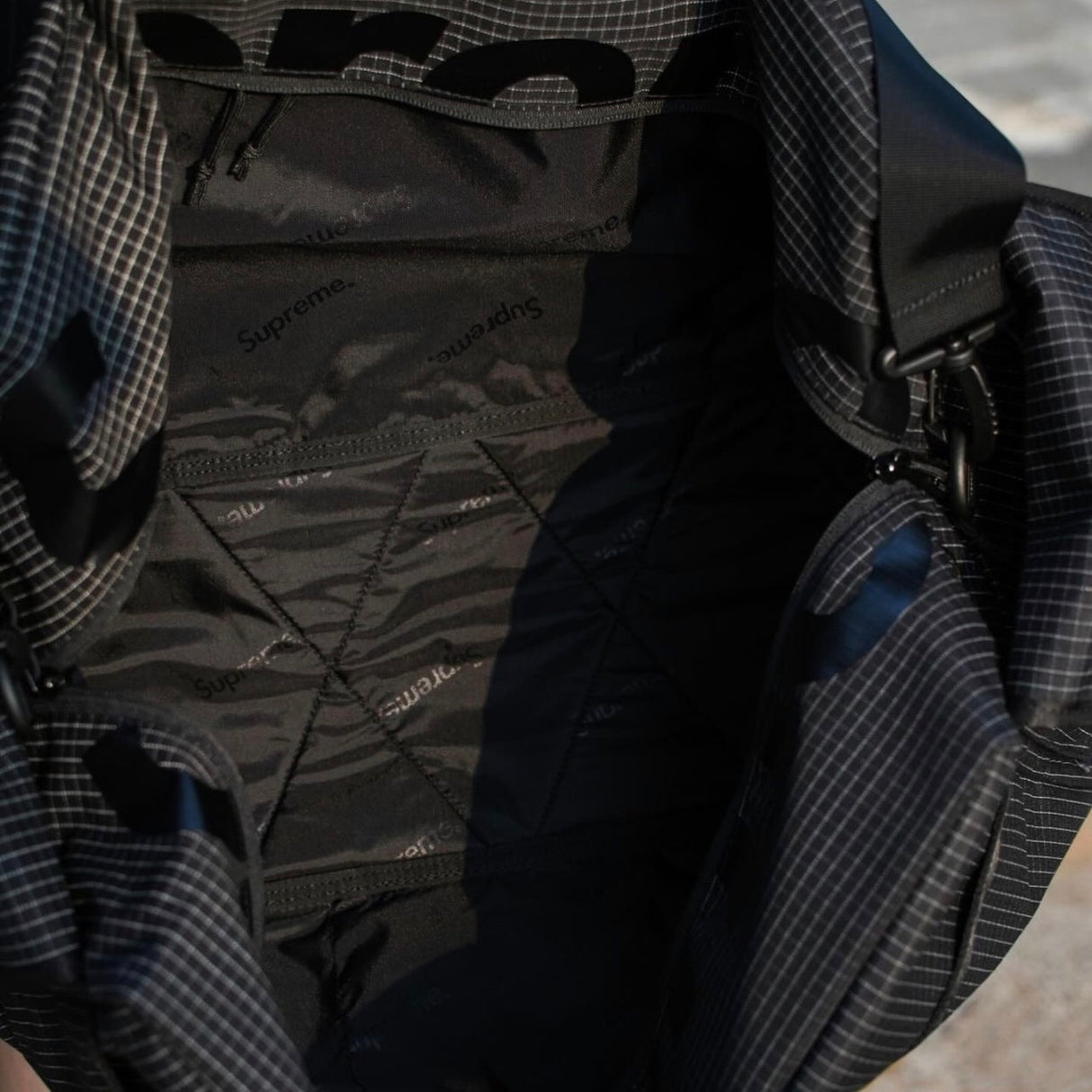 Supreme 3M Reflective Duffle Bag Black 44L supreme supreme - originalfook singapore