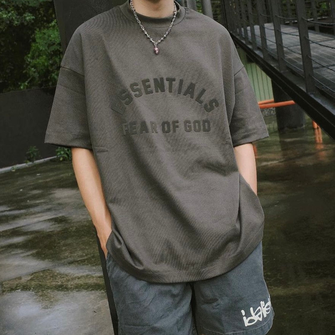 Fear of God Essentials Applique Logo Heavyweight Tee Ink (Oversized) FEAR OF GOD ESSENTIALS FEAR OF GOD ESSENTIALS - originalfook singapore