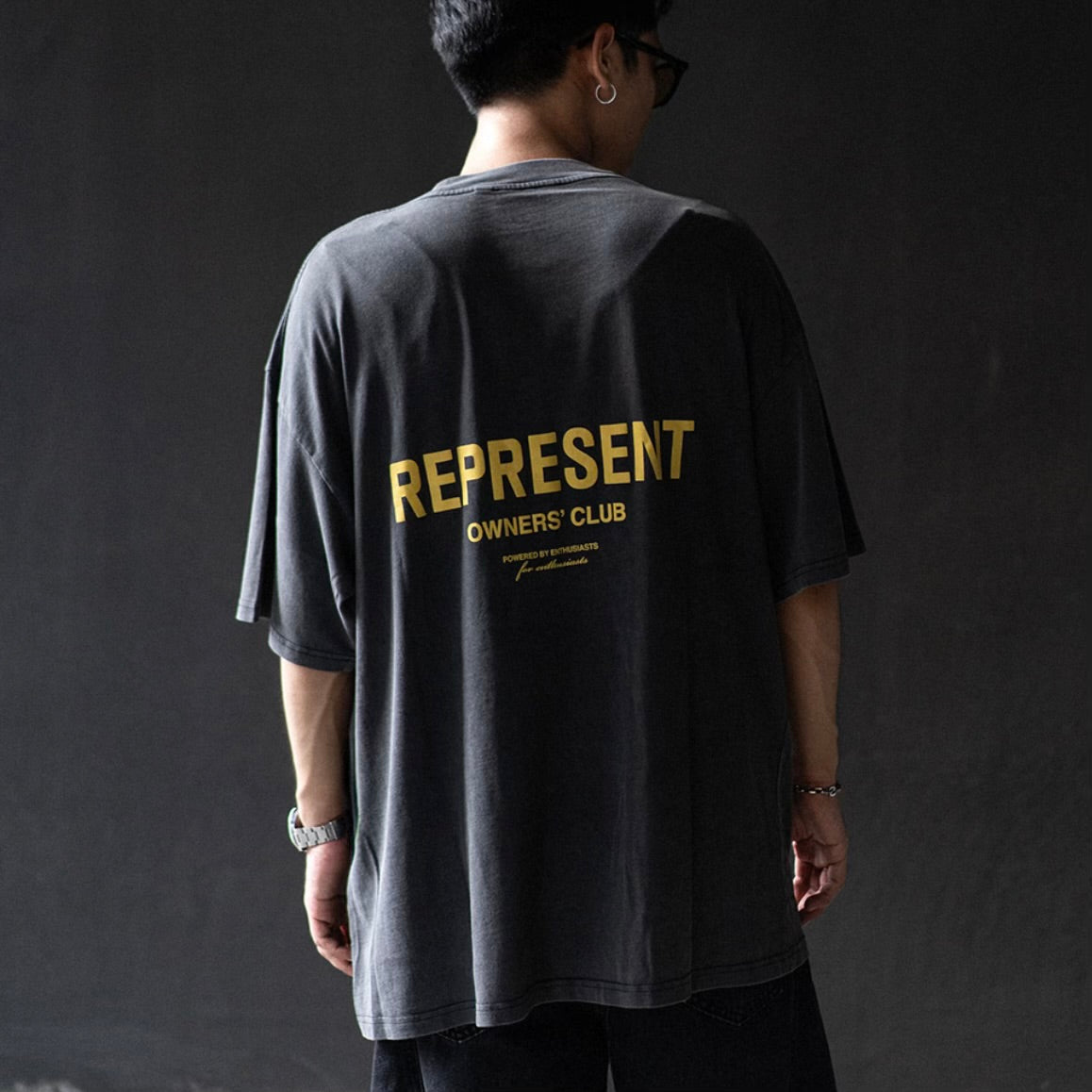 Represent Owners Club Logo Tee Vintage Grey Yellow