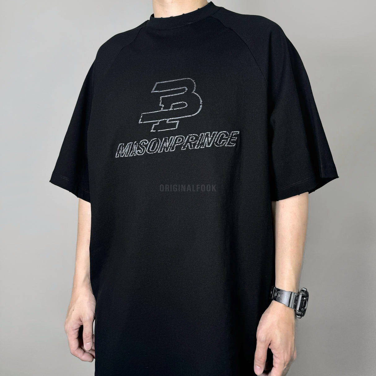 MASONPRINCE Outline Logo Tee Black MASONPRINCE MASONPRINCE - originalfook singapore