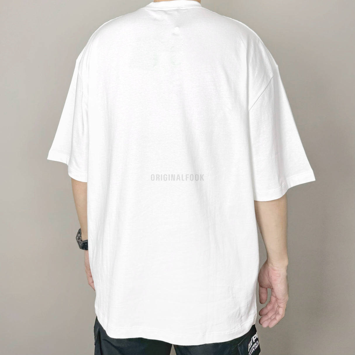 MASONPRINCE Classic Spray Logo Tee White MASONPRINCE MASONPRINCE - originalfook singapore