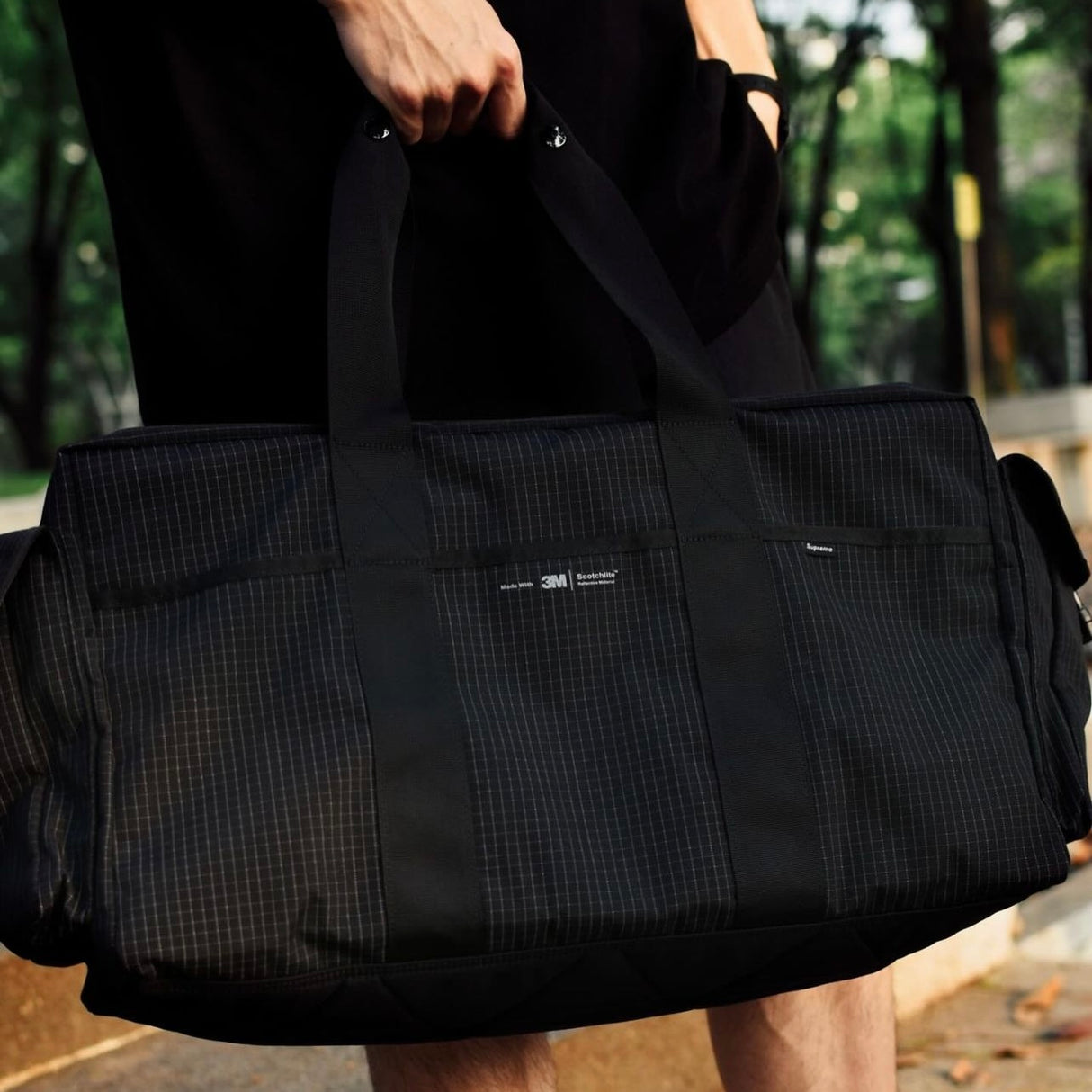 Supreme 3M Reflective Duffle Bag Black 44L supreme supreme - originalfook singapore