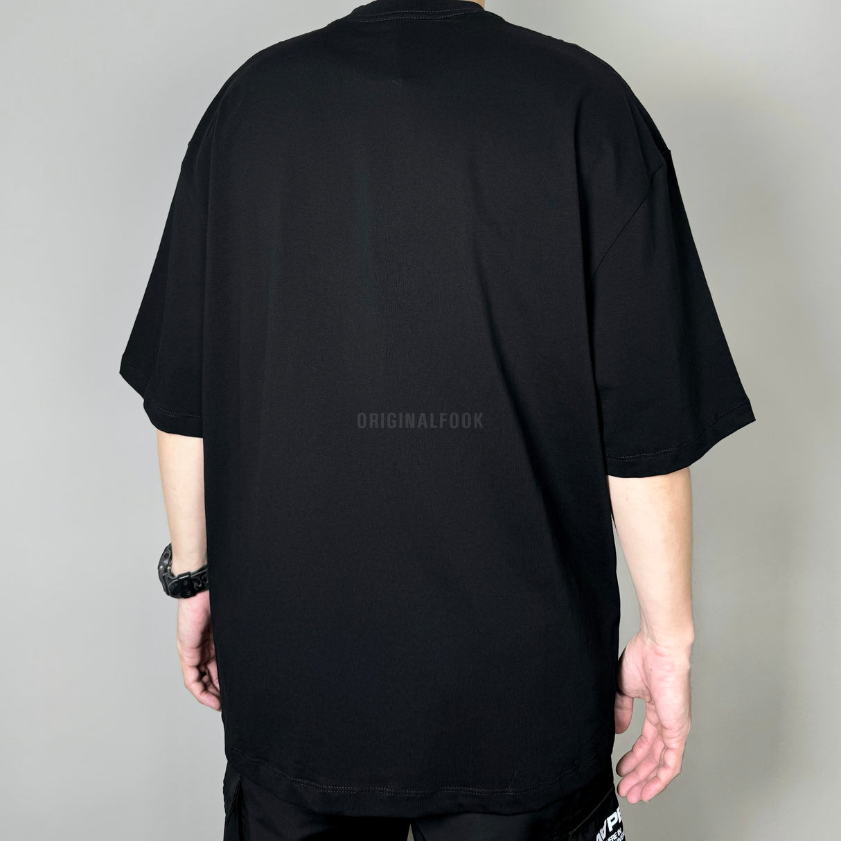 MASONPRINCE Classic Spray Logo Tee Black White MASONPRINCE MASONPRINCE - originalfook singapore