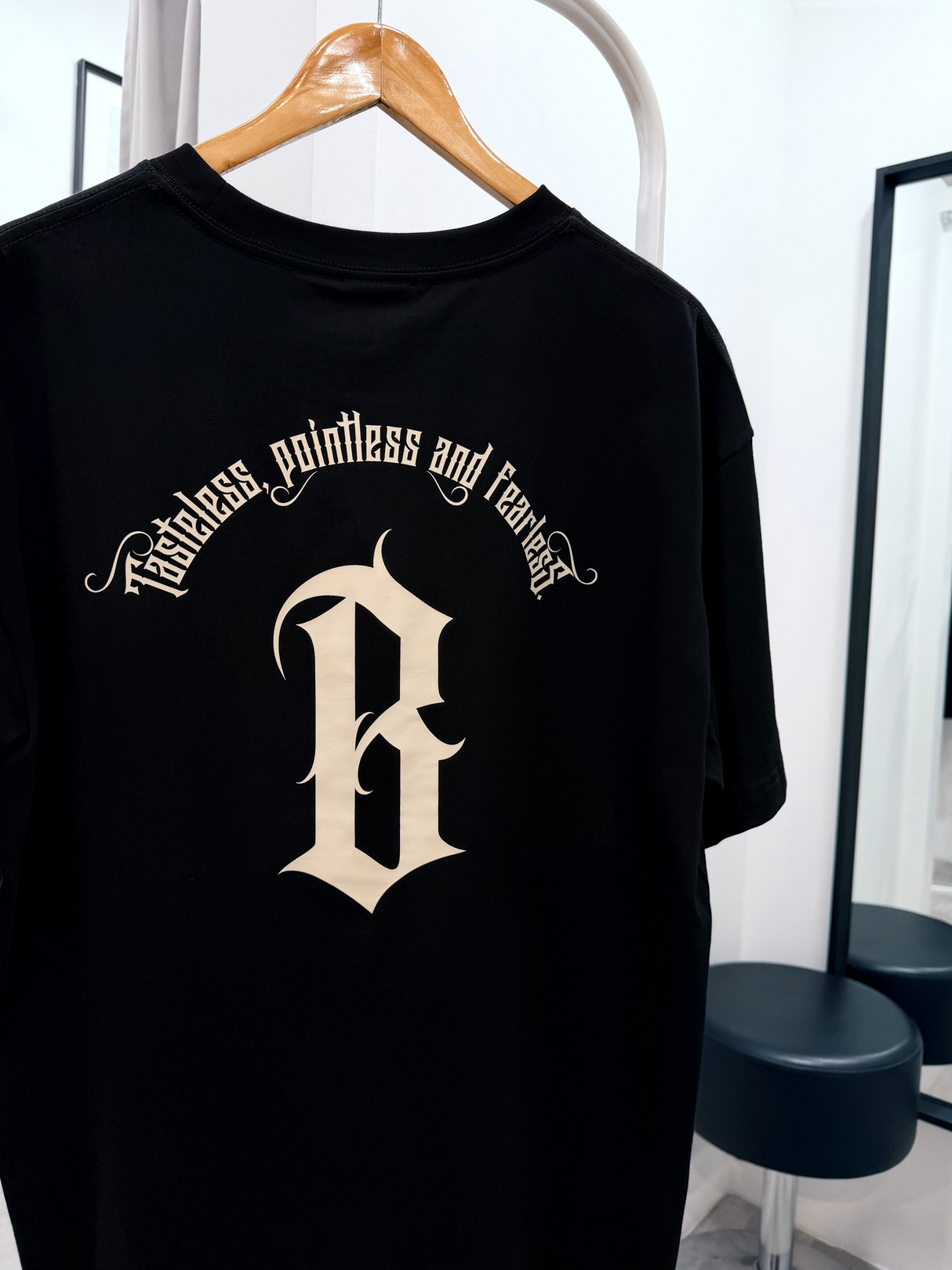 Boneless Arch Logo Tee Black - ORIGINALFOOK