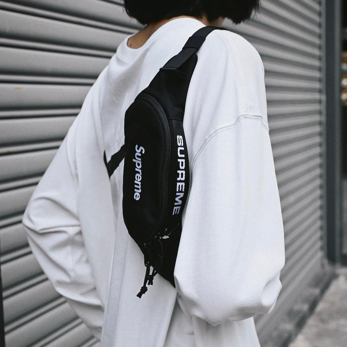 Supreme Small Waist Bag Black supreme supreme - originalfook singapore