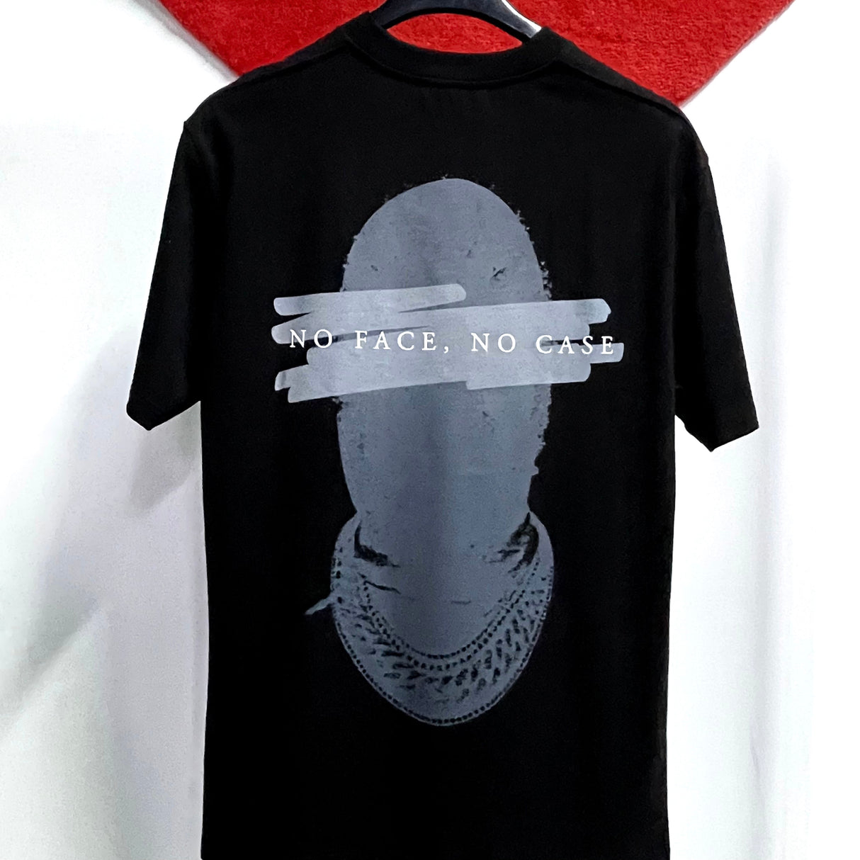 IH NOM UH NIT Paris No Face No Case Tee NUS23211 IH NOM UH NIT IH NOM UH NIT - originalfook singapore