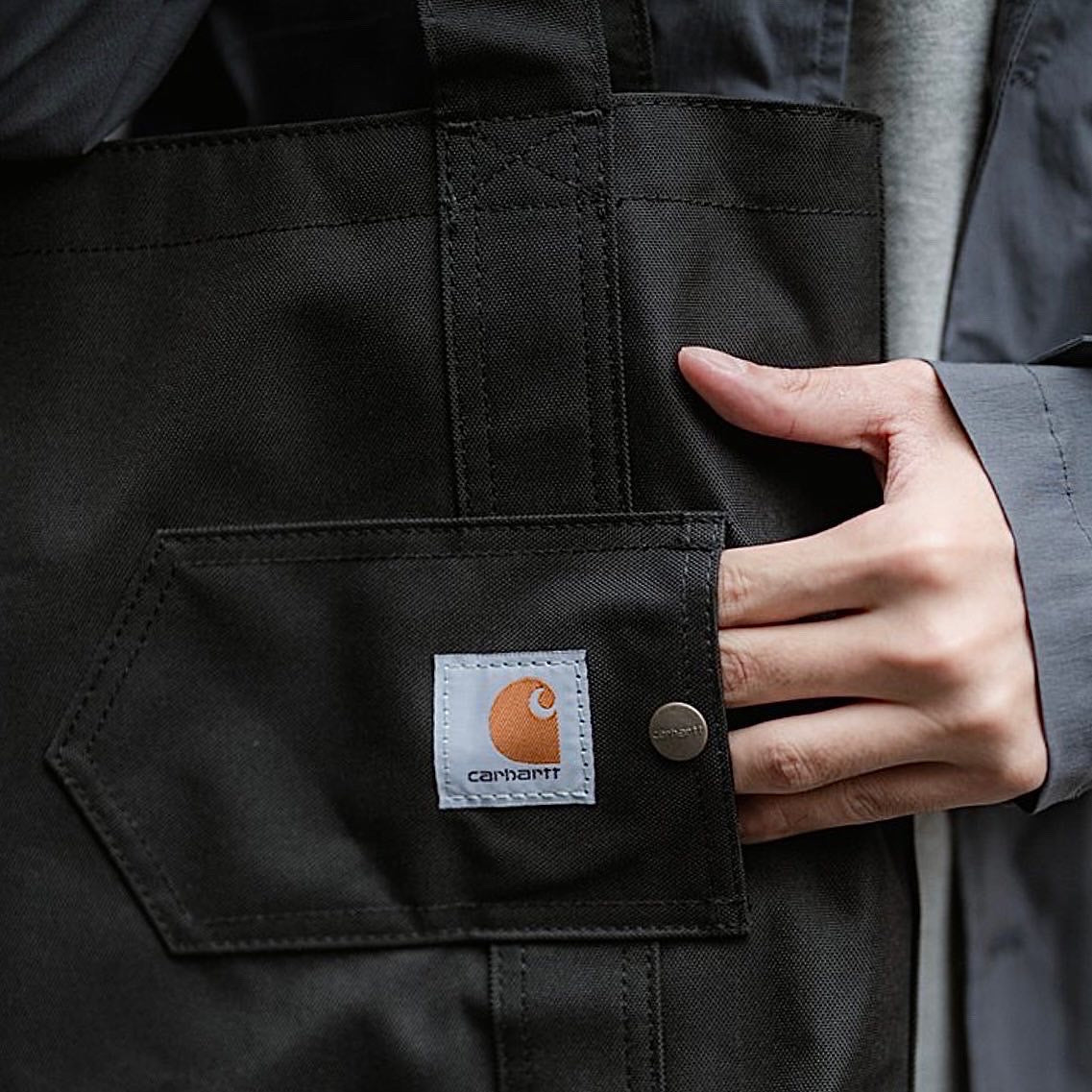 Carhartt USA Signature Essentials Tote Bag Black carhartt carhartt - originalfook singapore