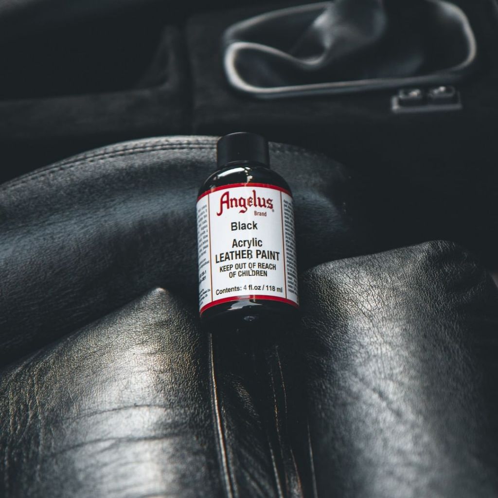 Angelus Acrylic Leather Paint Black / White / Flat Black / Flat White ANGELUS ANGELUS - originalfook singapore