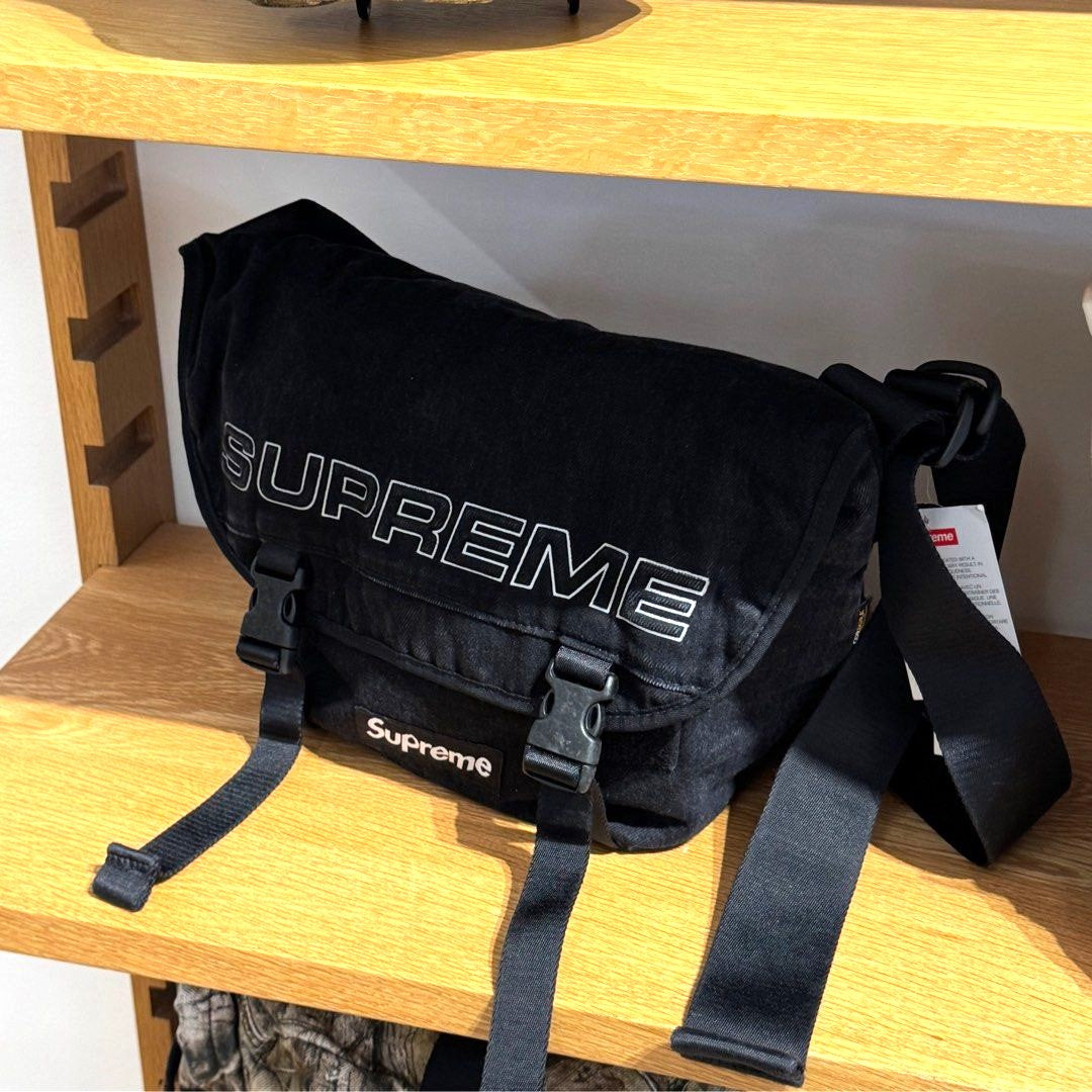 Supreme Reflective Logo Denim Messenger Bag Black - ORIGINALFOOK