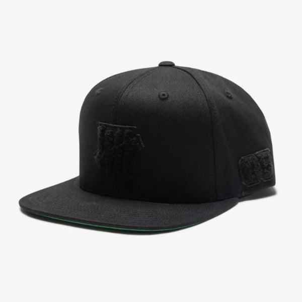 Undefeated Chenille Logo Snapback Black undefeated undefeated - originalfook singapore