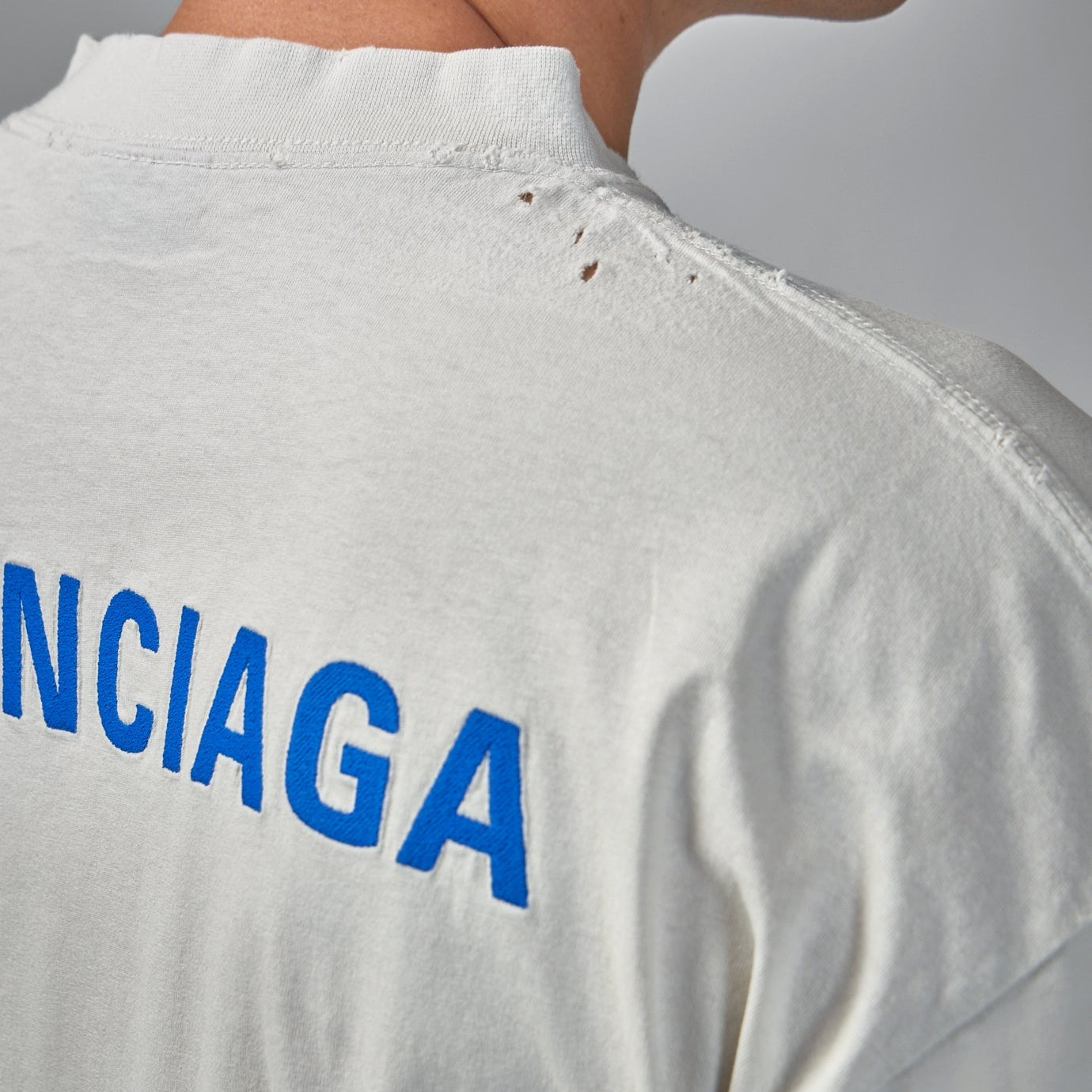 Balenciaga Embroidery Logo Medium Fit Tee Dirty White | ORIGINALFOOK