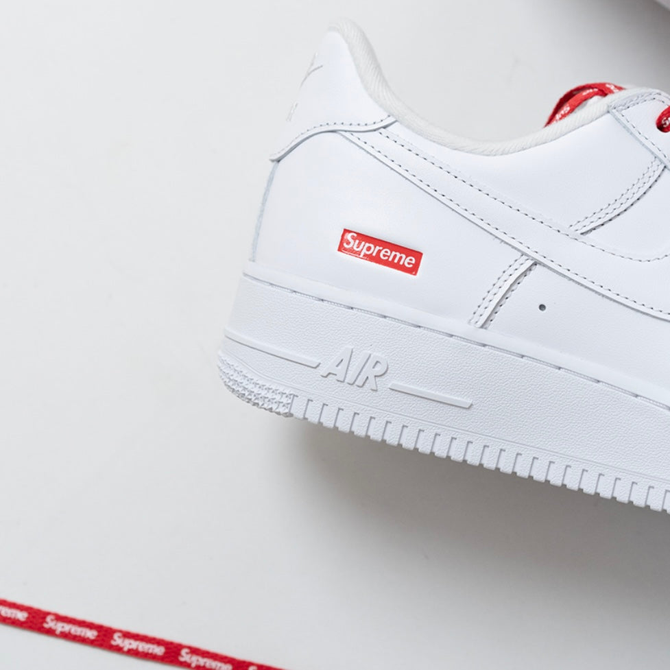 Supreme X Nike Air Force 1 Low White