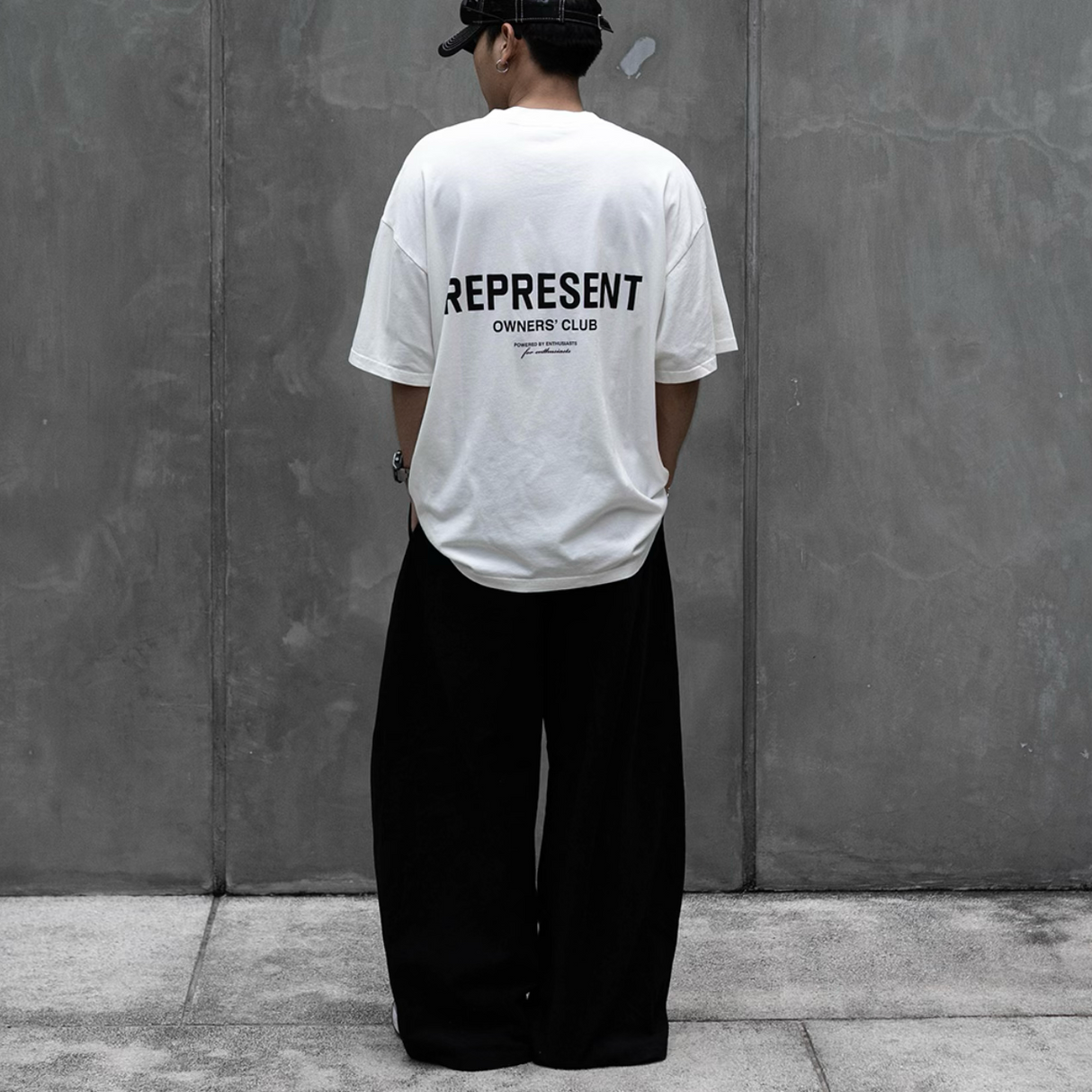 Represent Owners Club Logo Tee in flat white with a graphic logo on the front, casual short-sleeve cotton T-shirt.