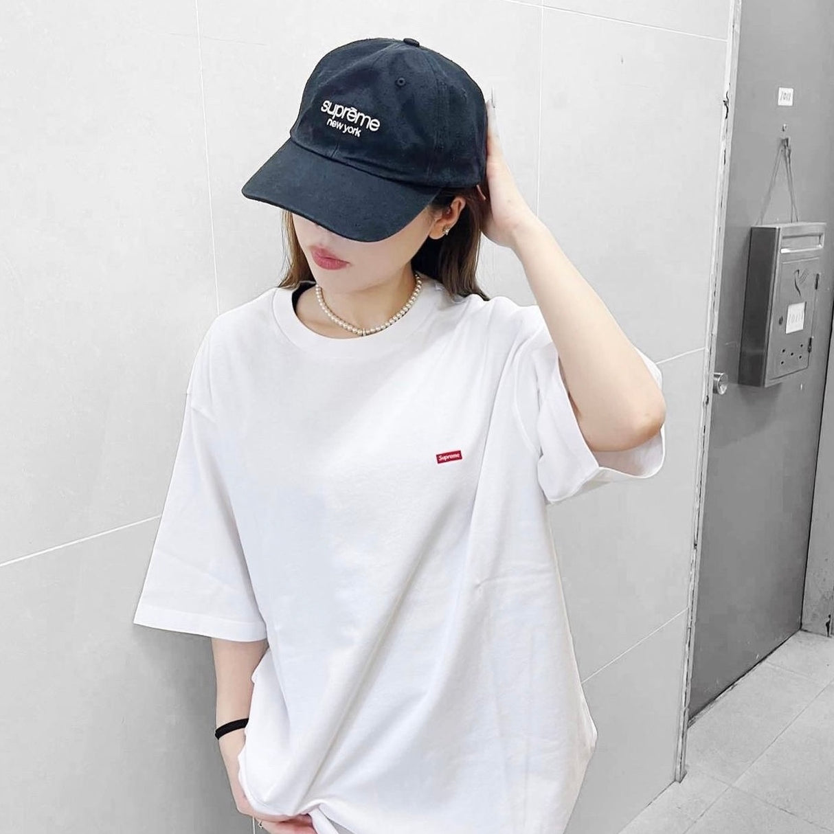 Supreme Small Box Logo Tee White SUPREME SUPREME - originalfook singapore