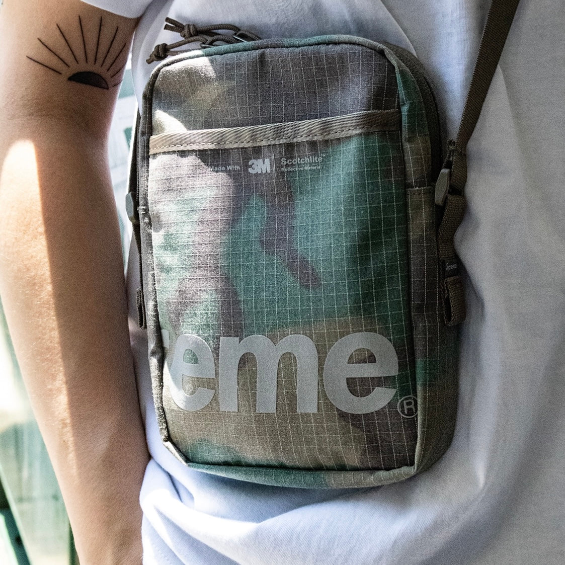 Supreme Reflective Shoulder Bag Camo supreme supreme - originalfook singapore