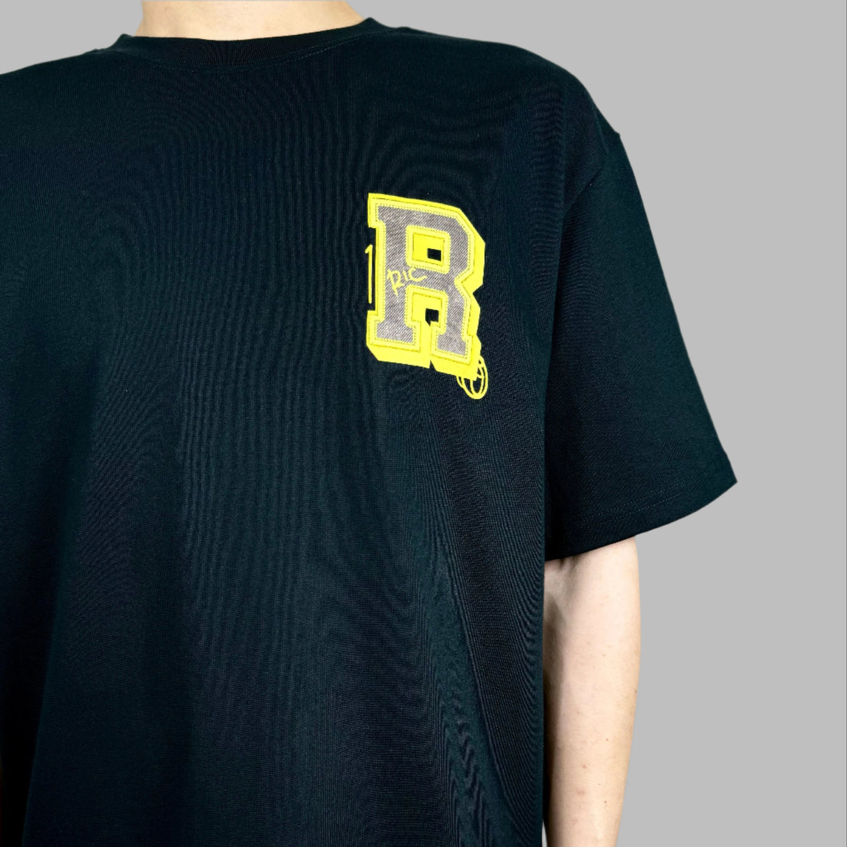 RICKYISCLOWN Midnight Cat Smiley Tee Black [R37240813D-Y9]