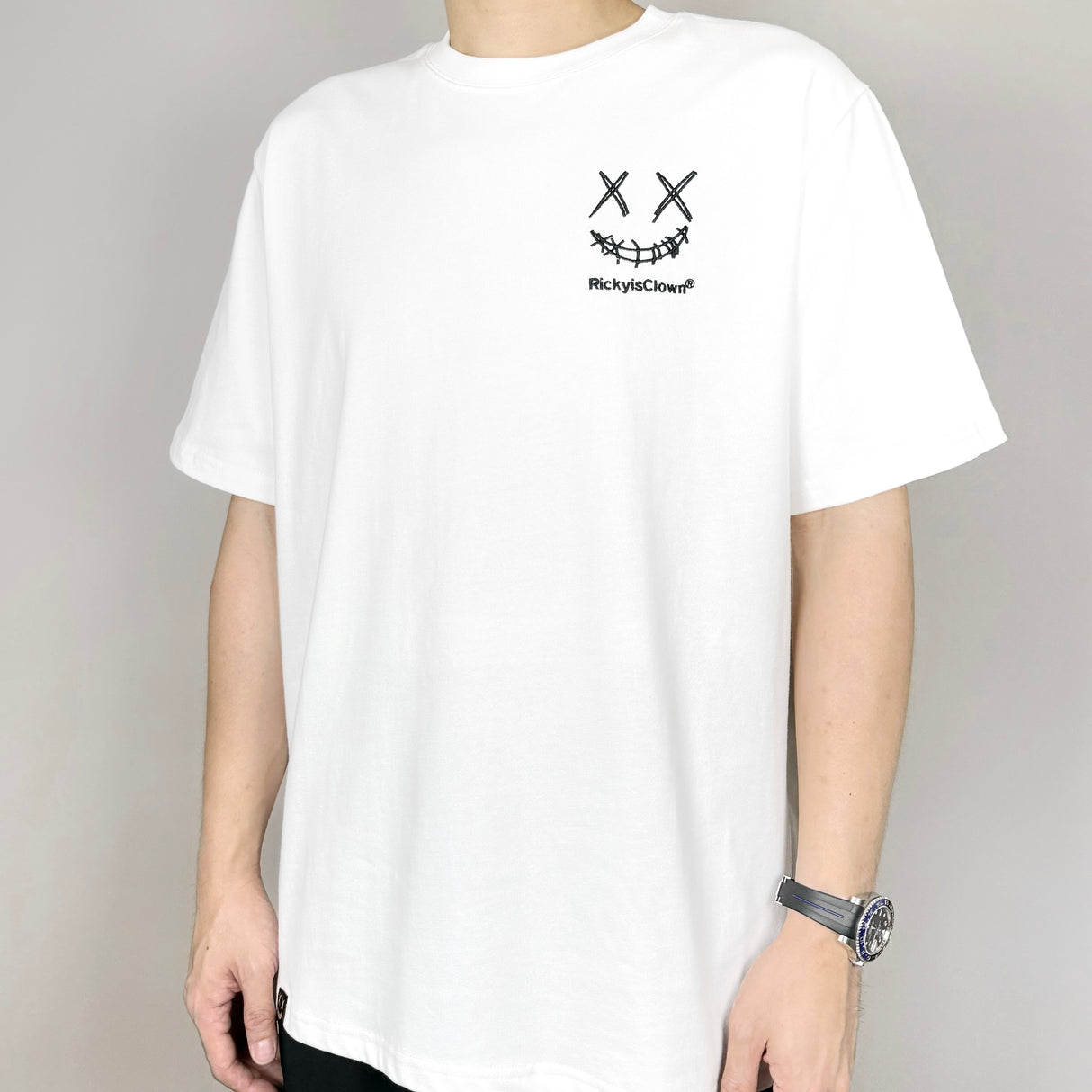 Rickyisclown [RIC] Mamba Embossed Smiley Tee White [R4220222B-N5] RICKYISCLOWN RICKYISCLOWN - originalfook singapore