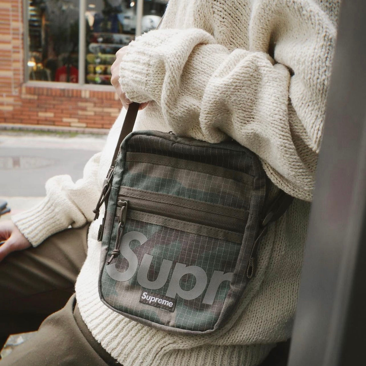 Supreme Reflective Shoulder Bag Camo supreme supreme - originalfook singapore