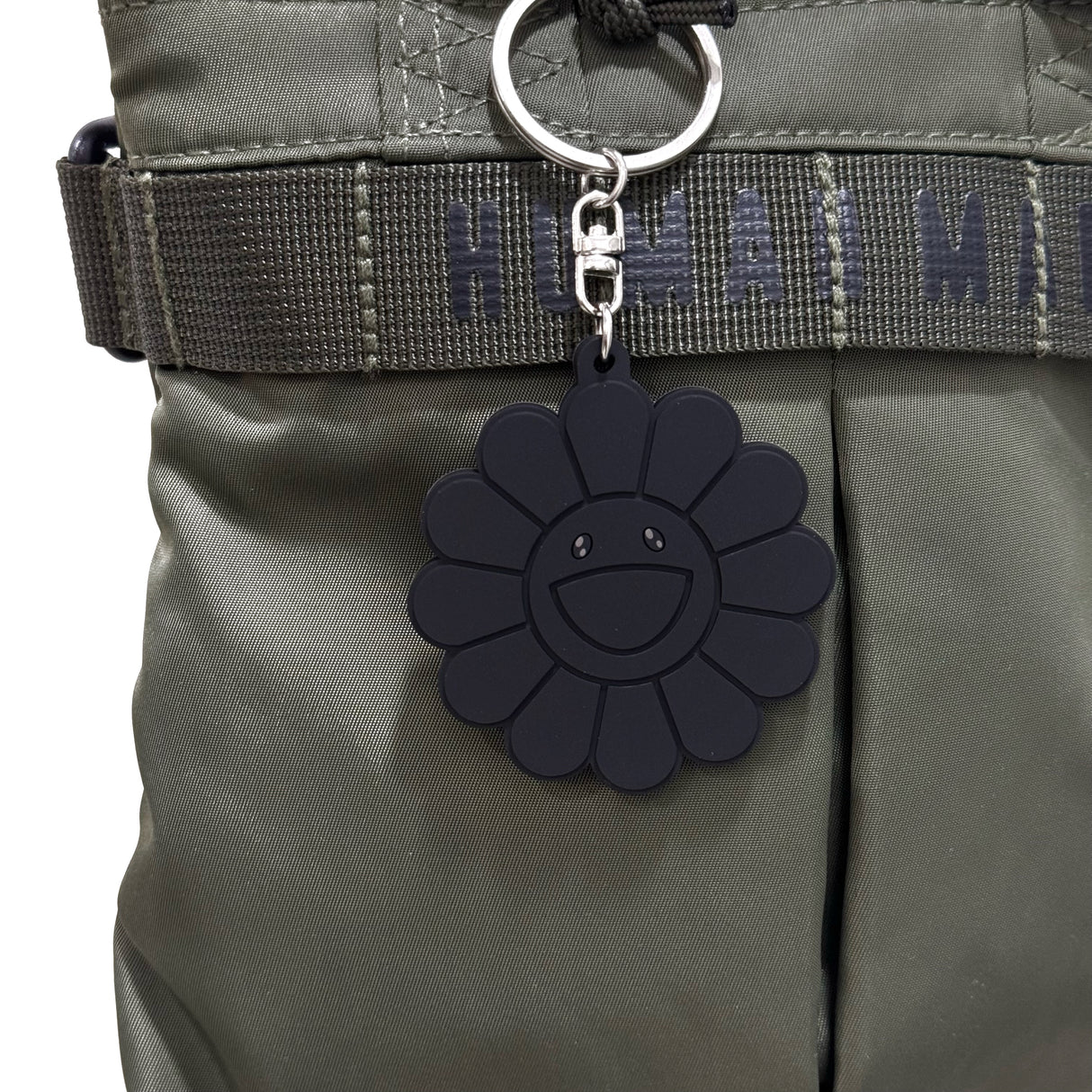 Takashi Murakami Kaikai Kiki Flower Rubber Keyring Black (5.5cm) TAKASHI MURAKAMI TAKASHI MURAKAMI - originalfook singapore
