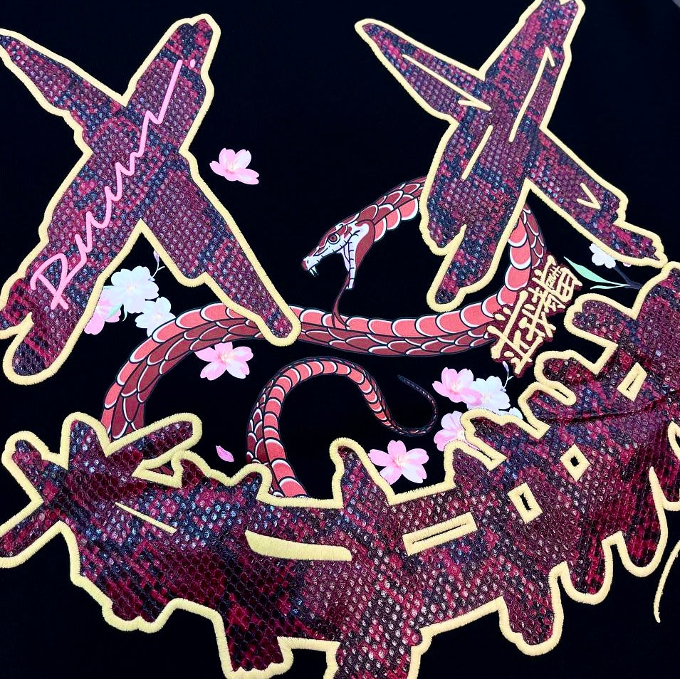 Rickyisclown Snake X Sakura Embossed Black Tee R37250210I (C10)