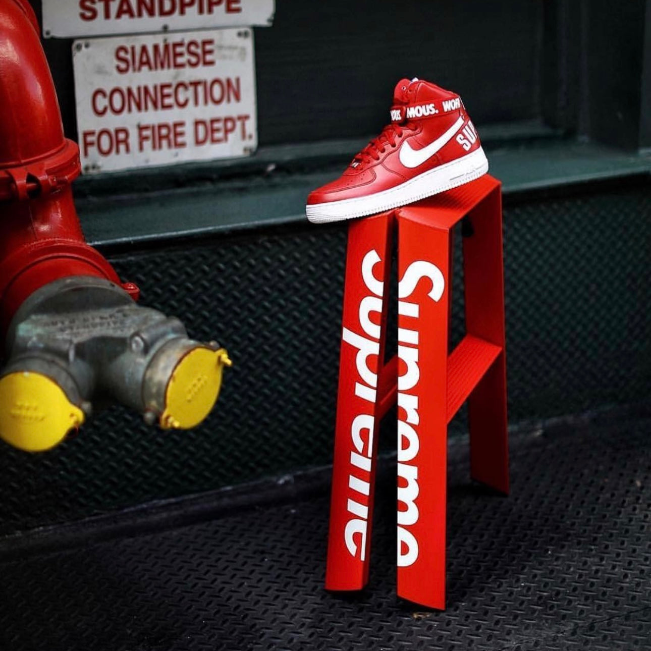 supreme 脚立　18AW Lucano Step Ladder Red Supreme Lucano Step Ladder Stool Red - | ORIGINALFOOK