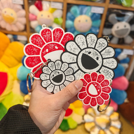 Takashi Murakami Radio Kaikai Kiki Flower Rubber Keyring White (5.5cm) TAKASHI MURAKAMI TAKASHI MURAKAMI - originalfook singapore