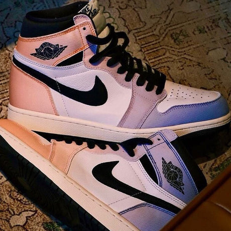 Nike Air Jordan 1 Retro High OG Skyline