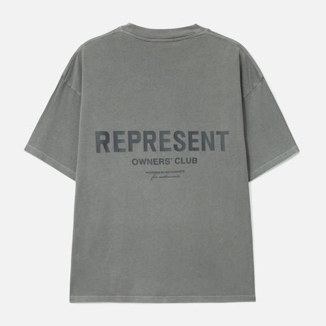 Represent Owners Club Logo Tee in ultimate grey, featuring a classic crew neck and the iconic club logo on soft cotton fabric.