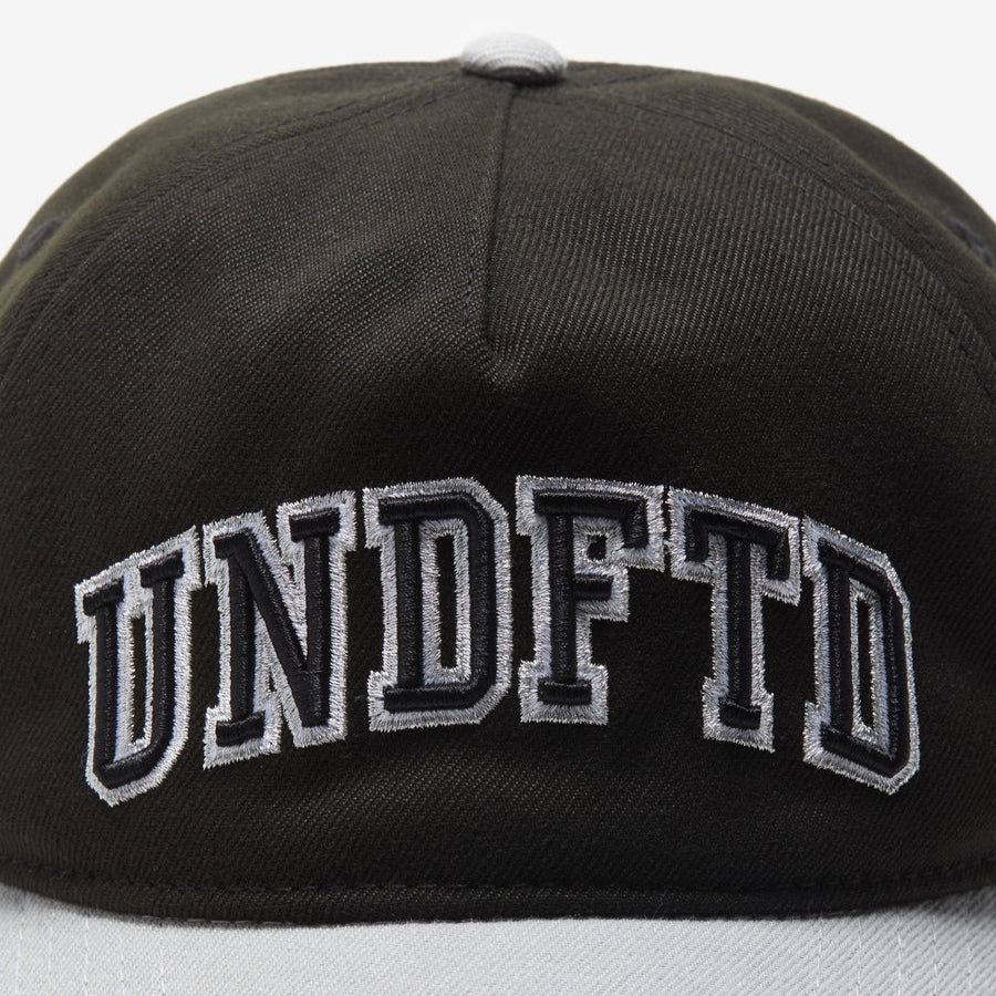Undefeated 2-Tone Arch Logo Snapback