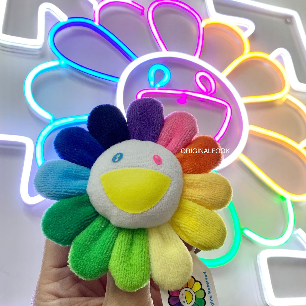Takashi Murakami Kaikai Kiki Flower Plush Badge Keychain Pin Rainbow White TAKASHI MURAKAMI TAKASHI MURAKAMI - originalfook singapore