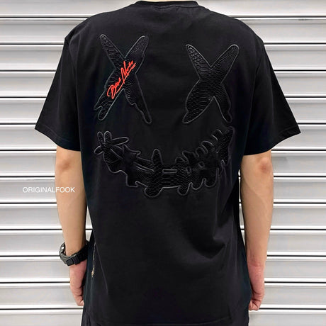 Rickyisclown [RIC] Black Mamba Embossed Smiley Tee Black [R4220222B-N5] RICKYISCLOWN RICKYISCLOWN - originalfook singapore