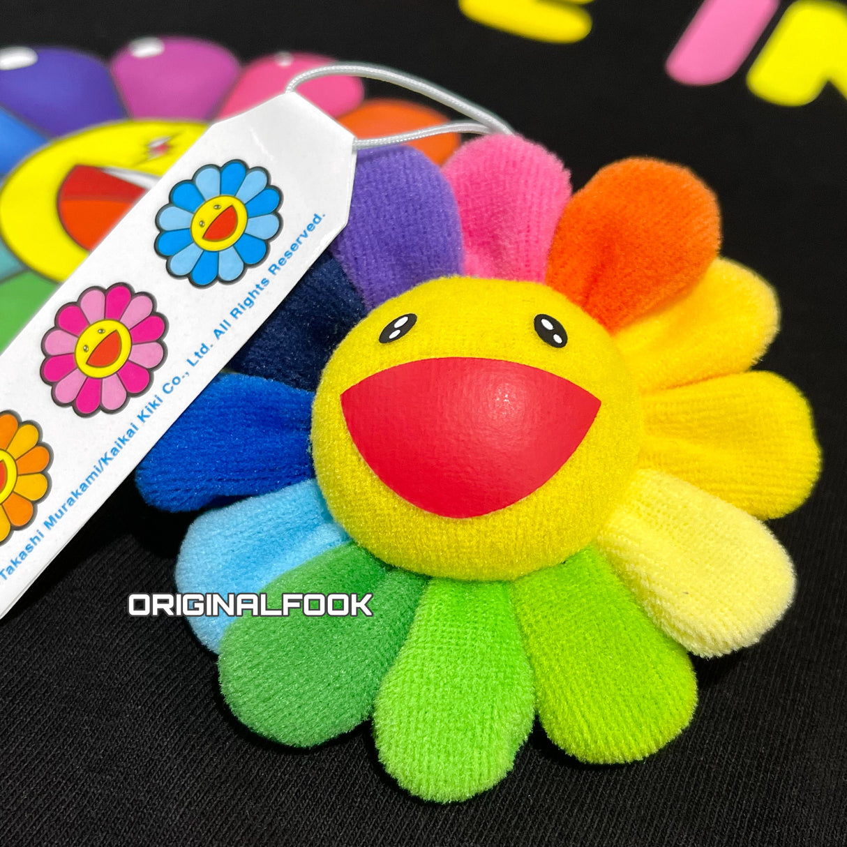 TAKASHI MURAKAMI Kaikai Kiki Flower Plush Badge Rainbow Keychain Pin TAKASHI MURAKAMI TAKASHI MURAKAMI - originalfook singapore