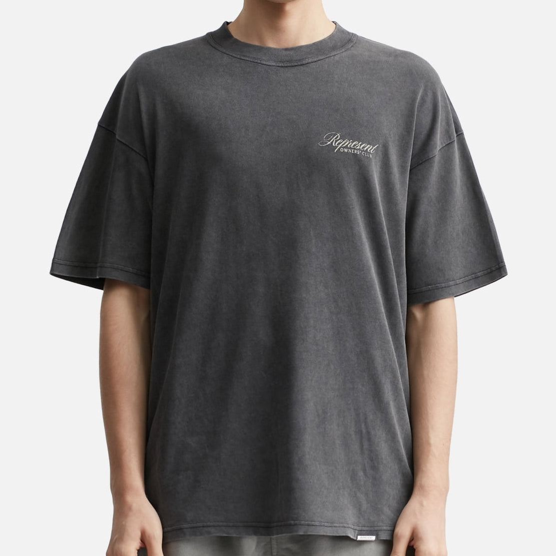 Represent Owners Club Script Tee in vintage grey, featuring a classic logo design on soft, comfortable fabric.