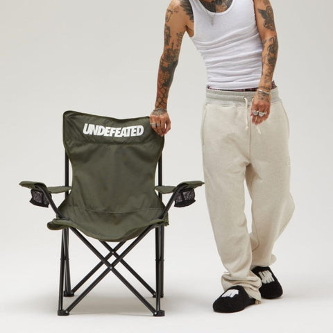 UNDEFEATED Tailgate Chair Olive