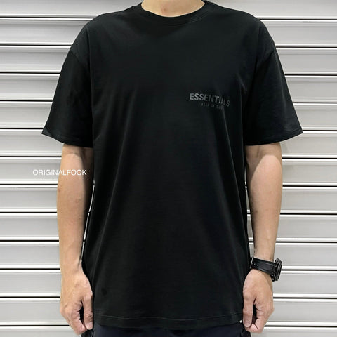 FEAR OF GOD Essentials Reflective Chest Logo Tee Black | ORIGINALFOOK